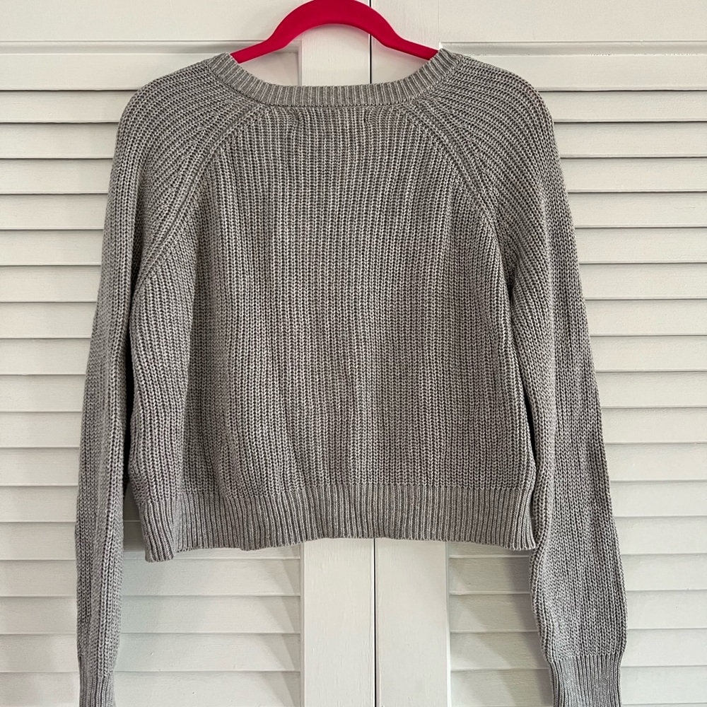 Cropped Sweater - Picture 5 of 5